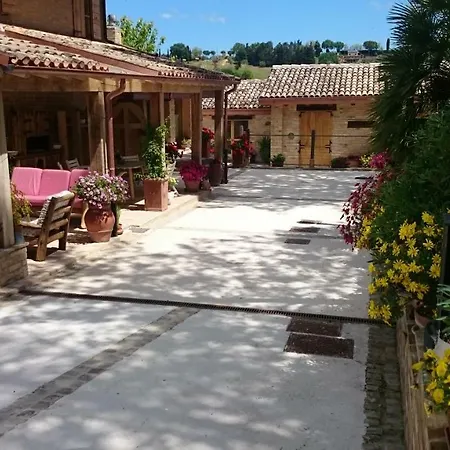 Alojamento de Acomodação e Pequeno-almoço Il Cavallino 4*